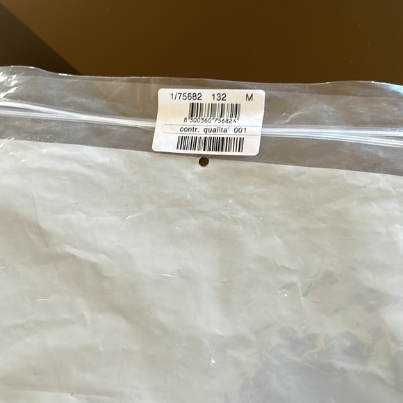 Purchased in Salerno Italy still in original packaging with tags. - Picture 5 of 5